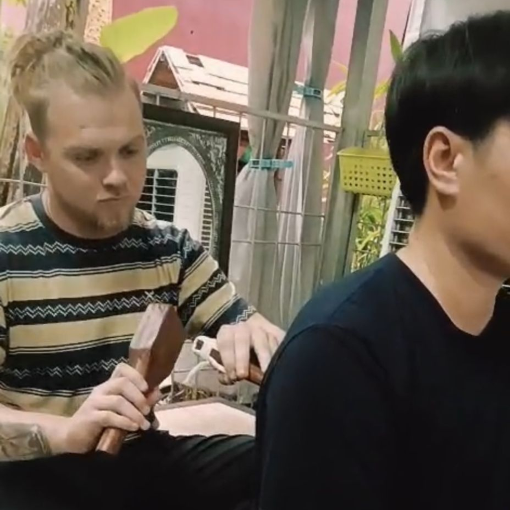 Tok Sen Massage – Klopftechnik aus Nordthailand (60 & 90 Minuten)